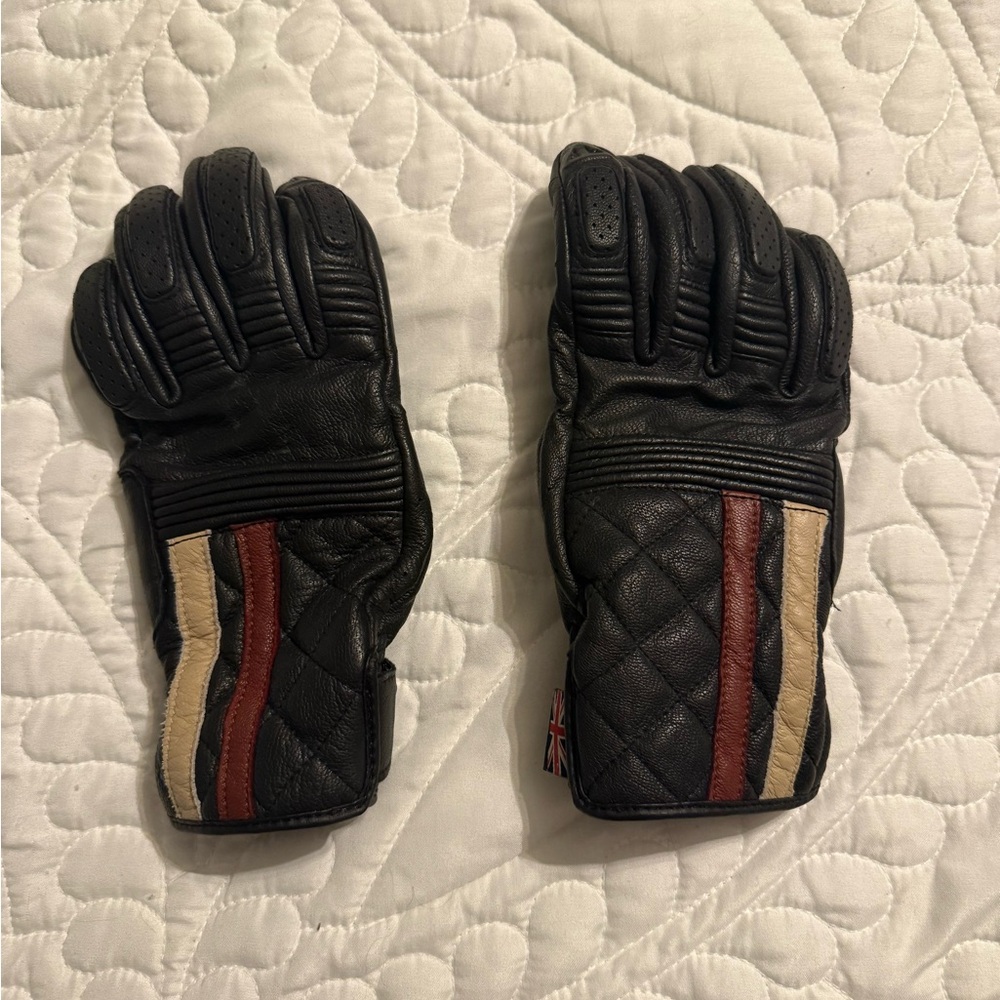 Triumph Black and Red Gloves with Reinforced Knuckles